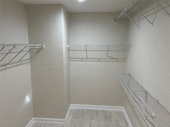 Building Photo - 14008 SW 274th Terrace