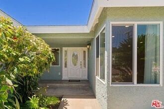 Building Photo - 327 Bradbury Rd