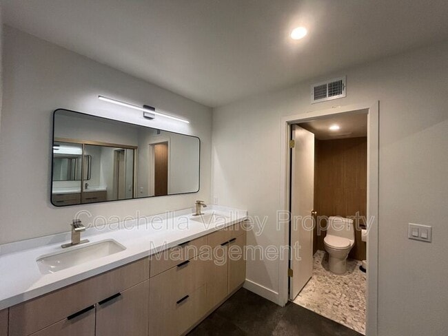 Building Photo - 72335 Canyon Ln