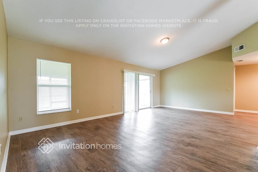 Building Photo - 2800 W Covington Dr