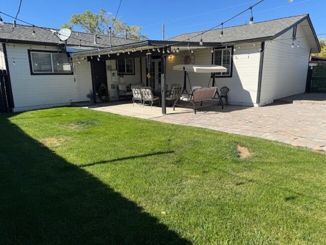 Building Photo - Five Bedroom Three Bath Home with Solar...