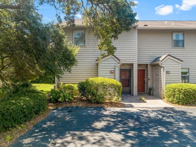 Primary Photo - 100 N Myrtle Dr