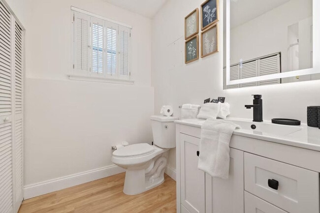 Building Photo - 12349 Lima Ln