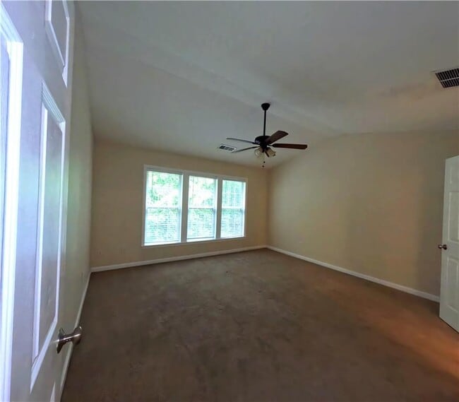 Building Photo - 4132 Royal Regency Cir