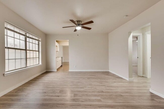 Building Photo - 3305 Avenue L