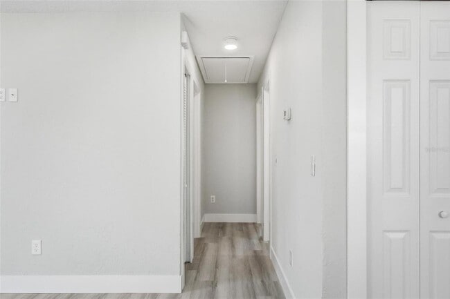 Building Photo - 123 Rae Dr