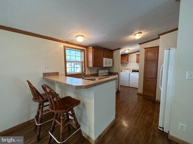 Building Photo - 3073 Table Rock Rd