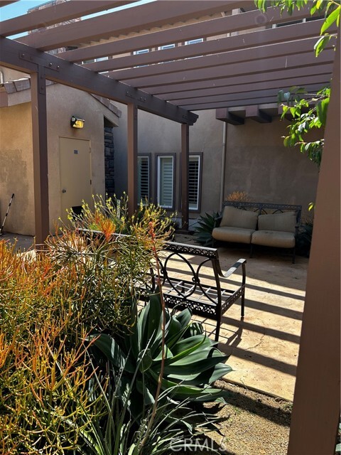 Building Photo - 5241 Colodny Dr