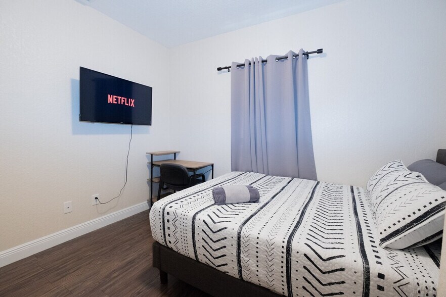 Building Photo - 3409 N 12th St