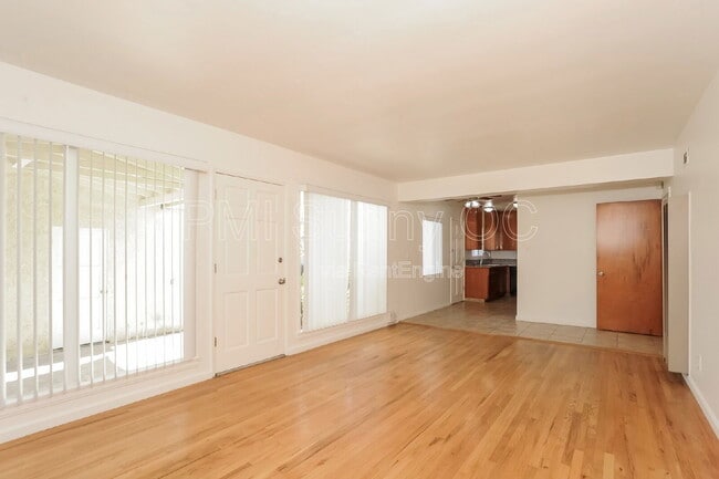 Building Photo - 2256 McNab Ave