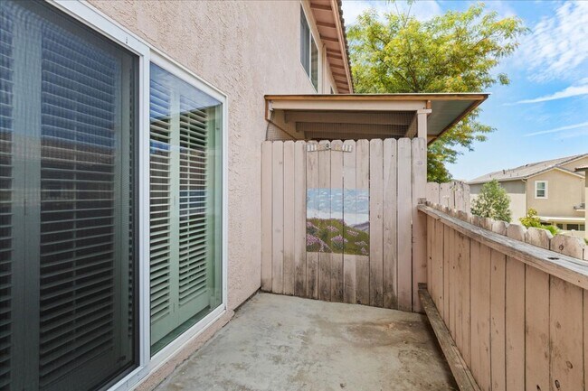 Building Photo - 2BR Bonsall Condo | Garage, Parking & Utilities Included