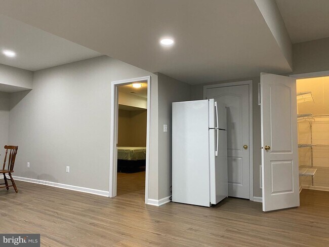 Building Photo - 25170 Justice Dr