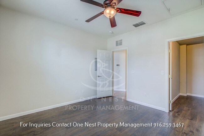 Building Photo - Lincoln Crossing Condo 2 bdrm and 2 bthm