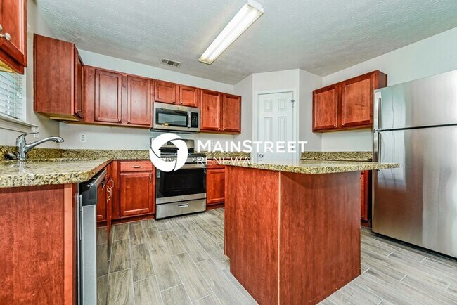 Building Photo - 4 Bedroom Pet-Friendly Home in Ellenwood, GA with Main Street Renewal