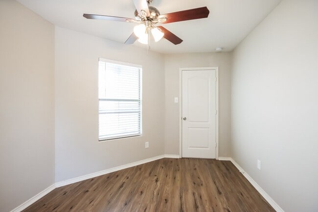 Building Photo - 9614 Brandon Rock Lane