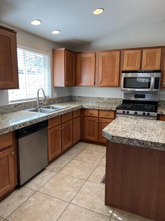 Building Photo - 48795 Belmont Ct