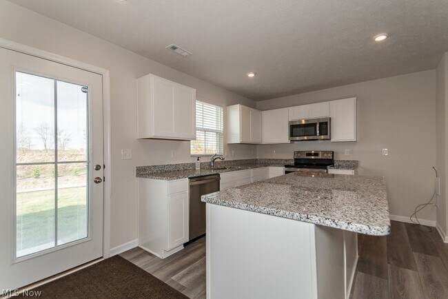 Building Photo - 578 Cherrywood Ln