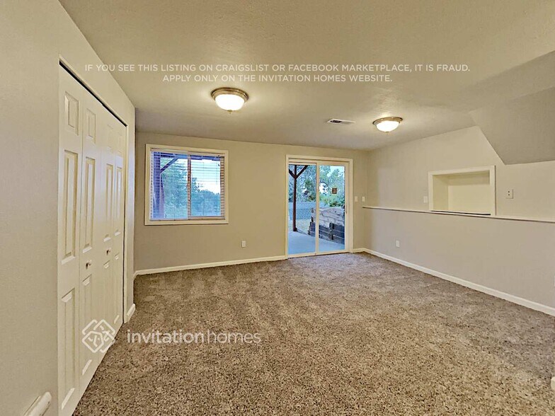 Building Photo - 4610 E 105th Dr