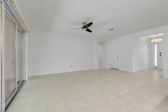Building Photo - 15205 Seaglass Terrace Ln
