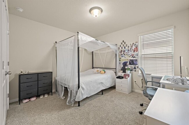 Building Photo - 129 Greenway Ln