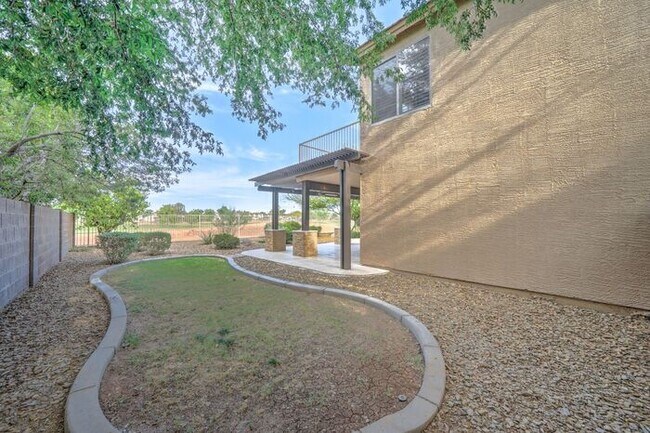 Building Photo - COMING SOON! Gorgeous Gilbert Home with Go...