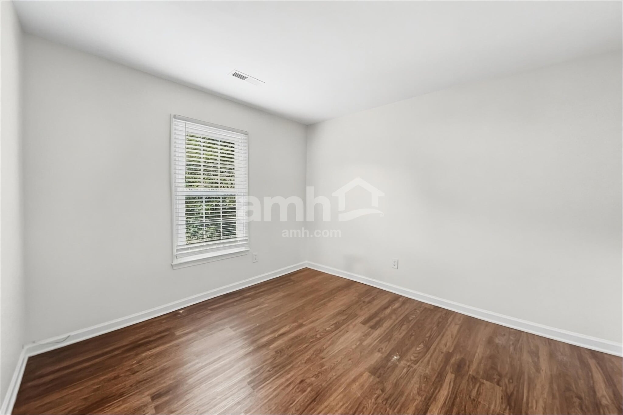Building Photo - 4601 Heritage Woods Dr