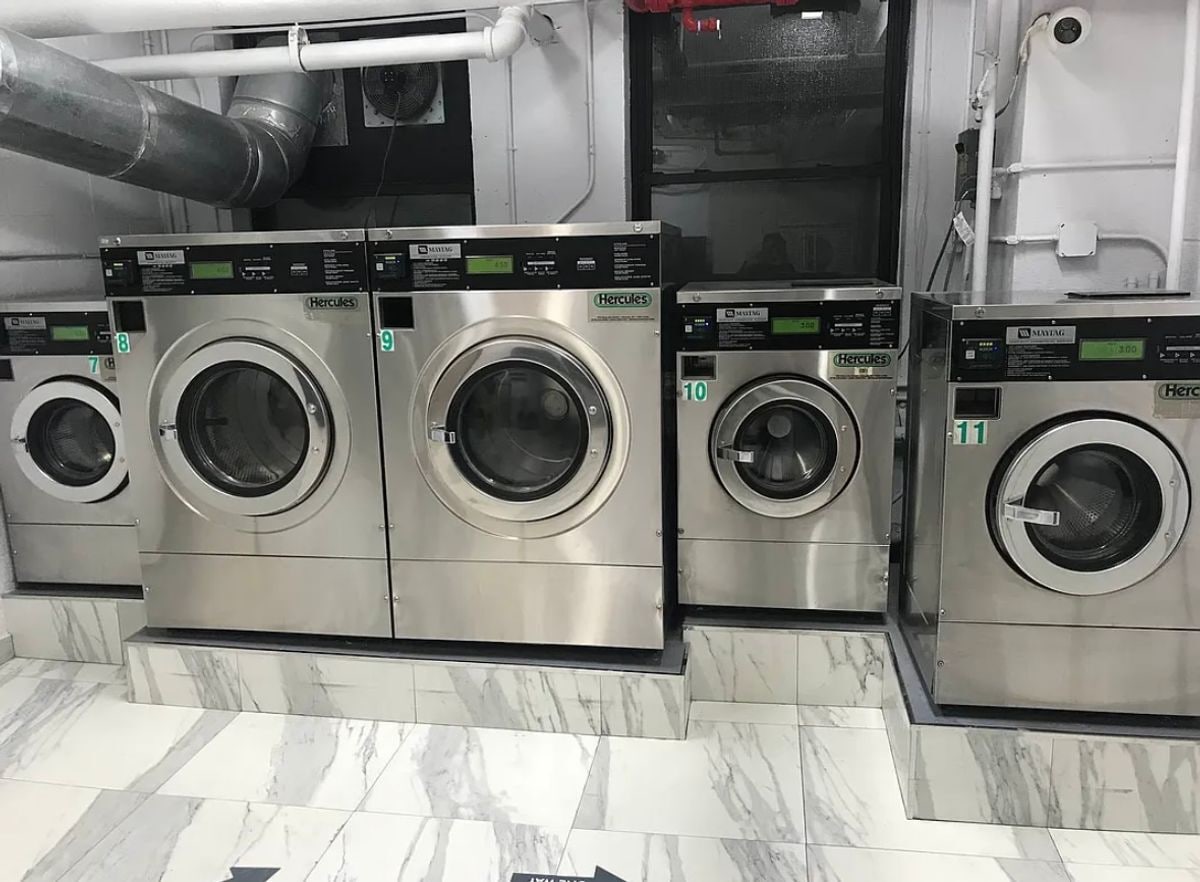 Building Photo - EAST 55 STREET