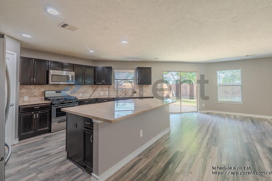 Building Photo - 7610 Connemara Dr