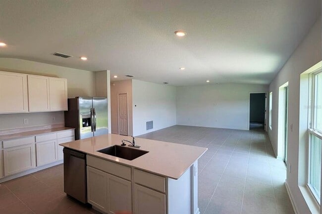 Building Photo - 2831 Pioneer Trl