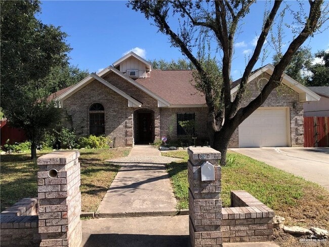 Primary Photo - 8 Pecan Ave