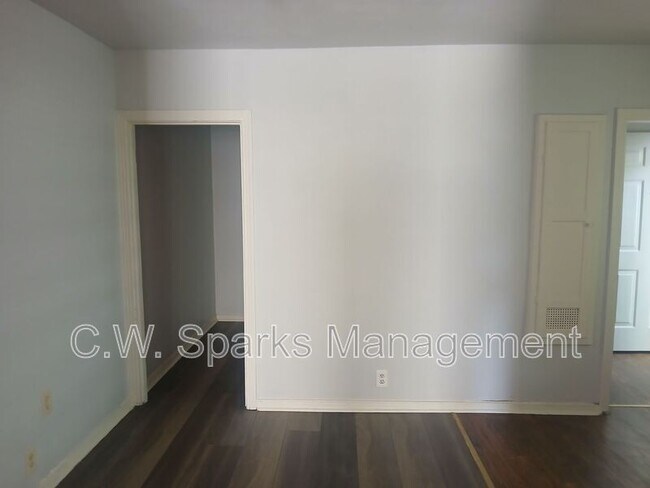 Building Photo - 2309 Idaho Ave