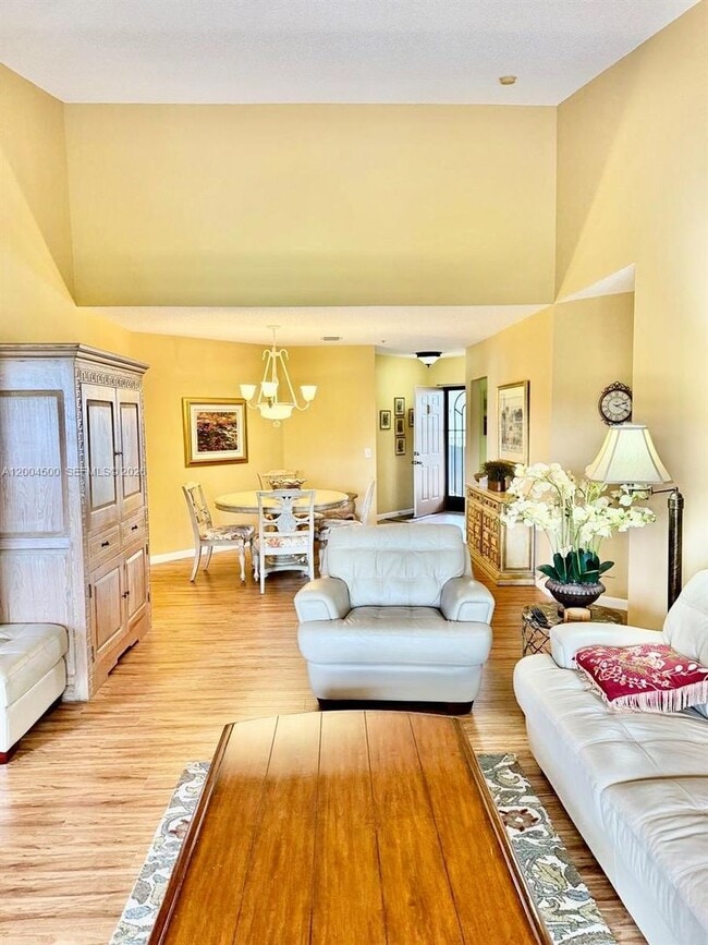 Building Photo - 5155 Europa Dr