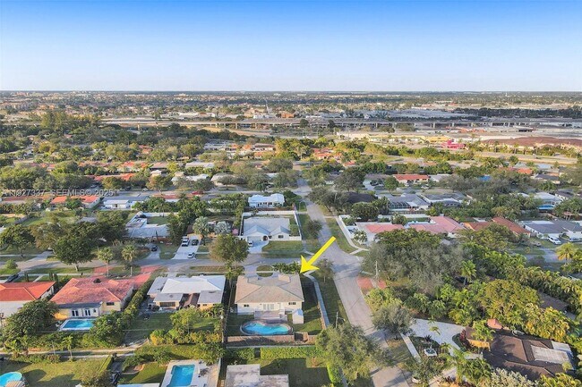 Building Photo - 1102 Meadow Lark Ave