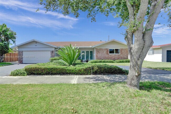 Primary Photo - 2031 NE 62nd St