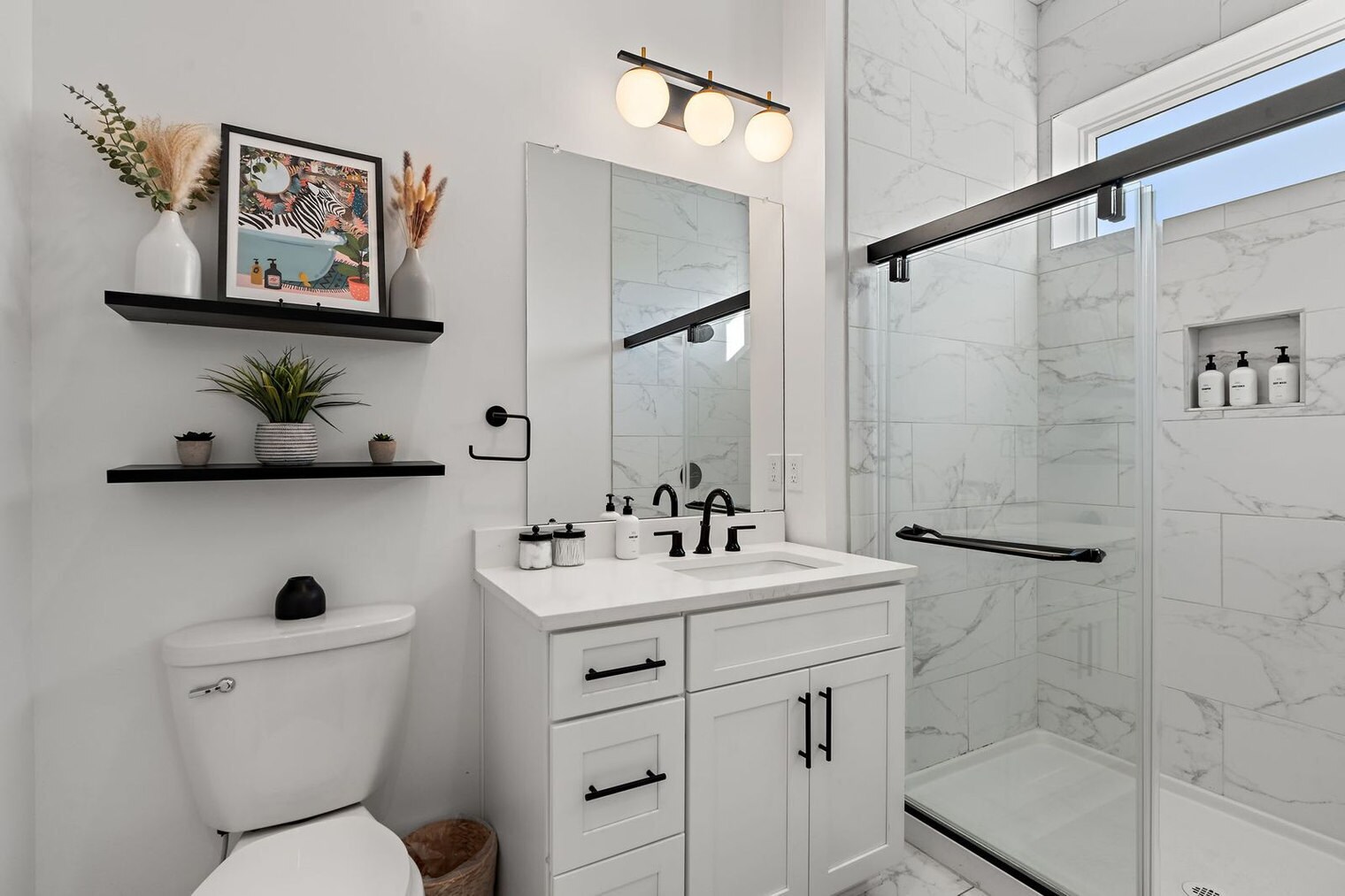 Building Photo - 738 Douglas Ave