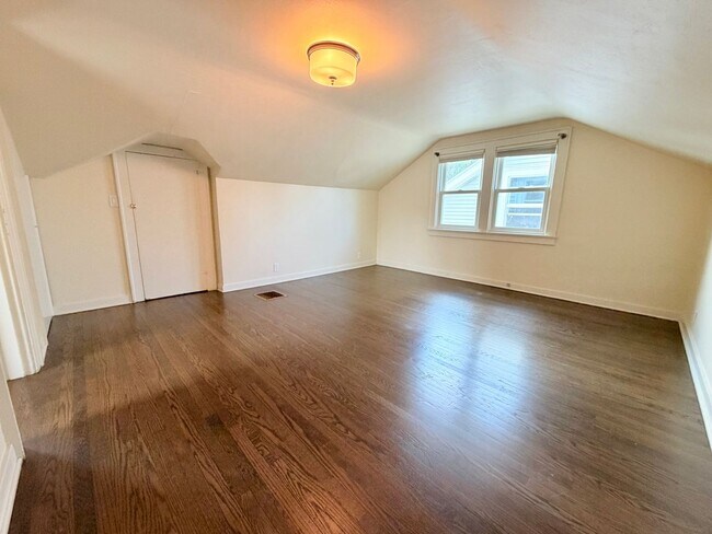 Building Photo - 307 NW 74th St
