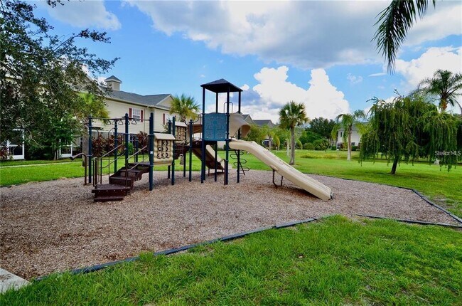 Building Photo - 7525 Plantation Cir