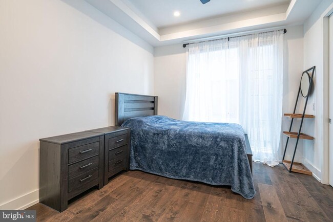 Building Photo - 1757 Waterloo St