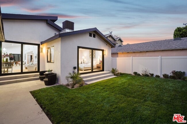 Building Photo - 4254 Motor Ave