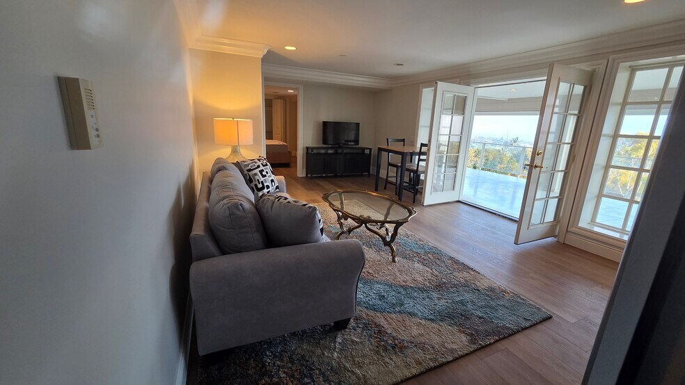 Building Photo - 677 Camino de los Mares