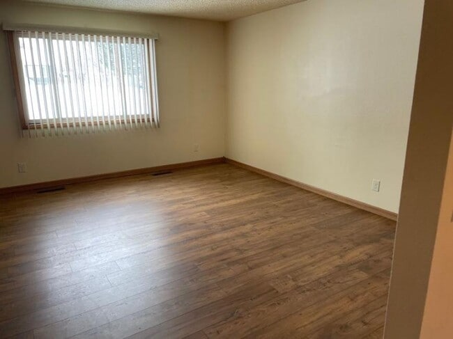 Building Photo - 2 bedroom in Billings MT 59105