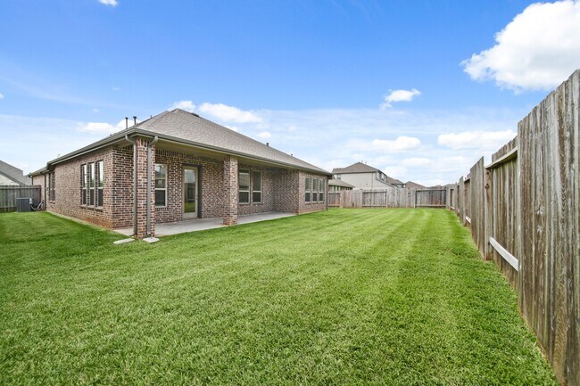 Building Photo - 2427 Madera Landing Ln