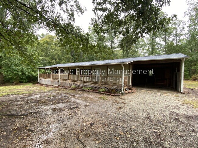 Building Photo - 2036 Mt Olive Rd