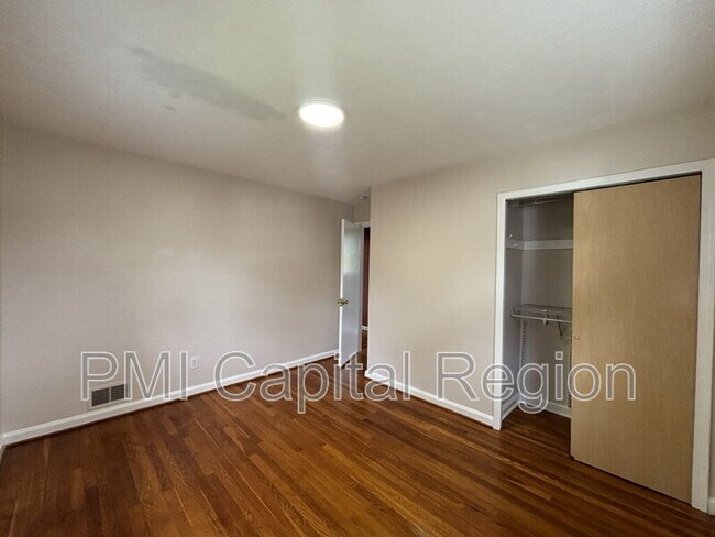 Building Photo - 10302 Duvawn Pl