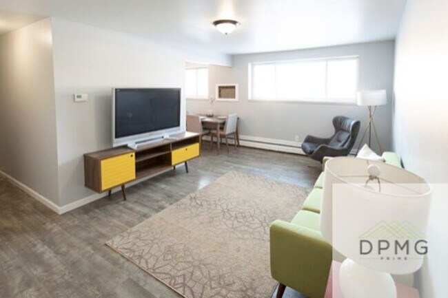 Building Photo - 2917 Harwick Dr