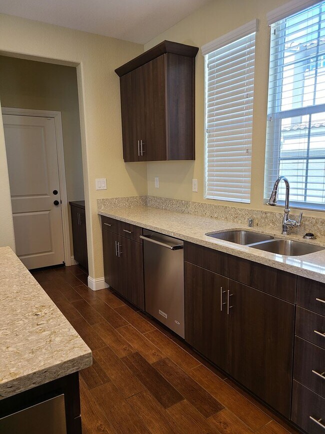 Building Photo - 177 Colner Cir