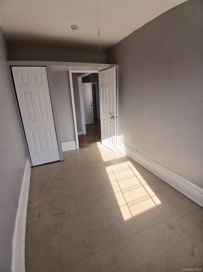 Building Photo - 40 Benkard Ave