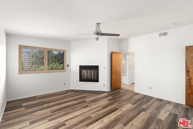 Building Photo - 3023 Berkeley Ave