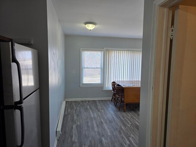 Building Photo - 22006 N Chrysler Dr