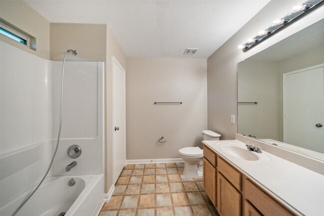 Building Photo - 3427 W Rainmill Dr